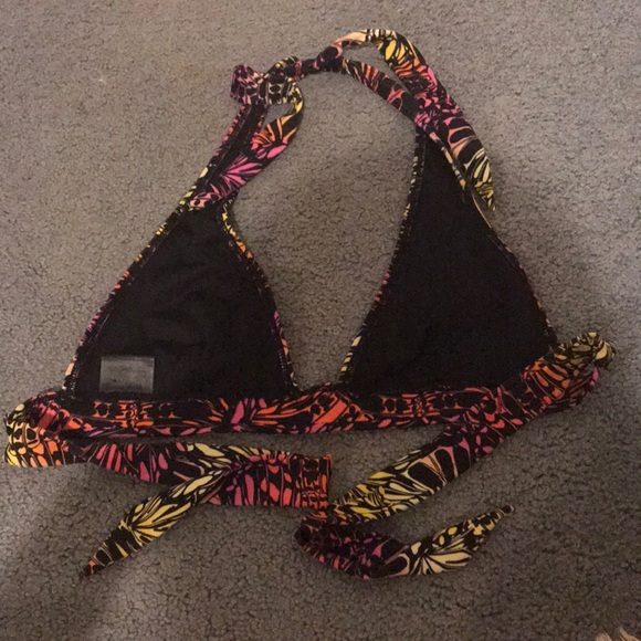 Women’s bathing suit top - Picture 3 of 6